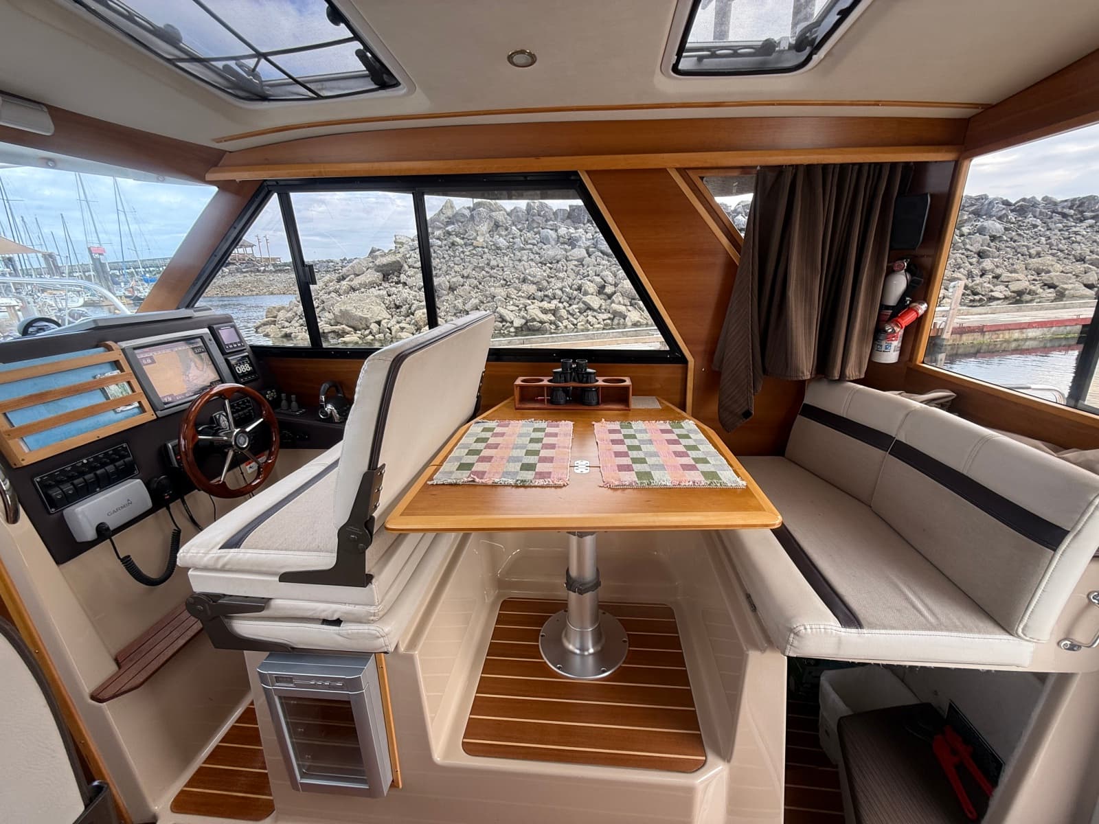 2015 Cutwater C-28 - Photo 15