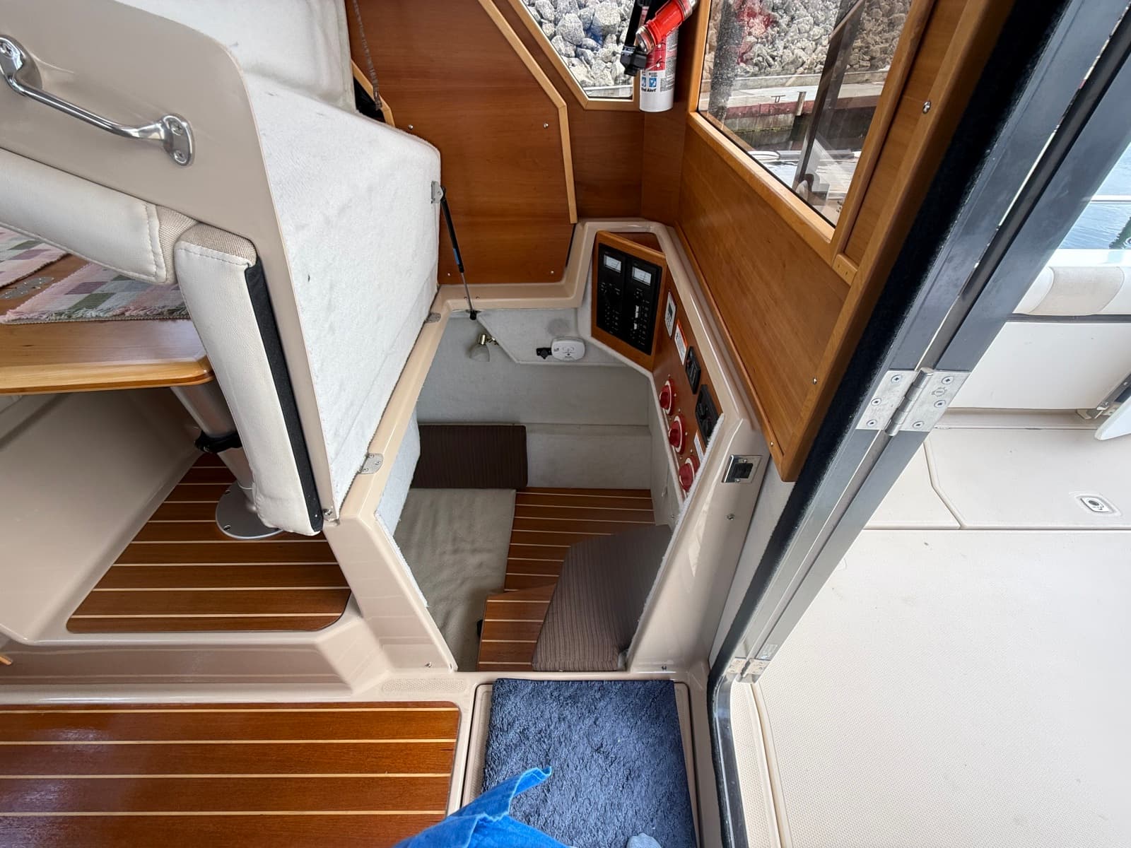2015 Cutwater C-28 - Photo 17