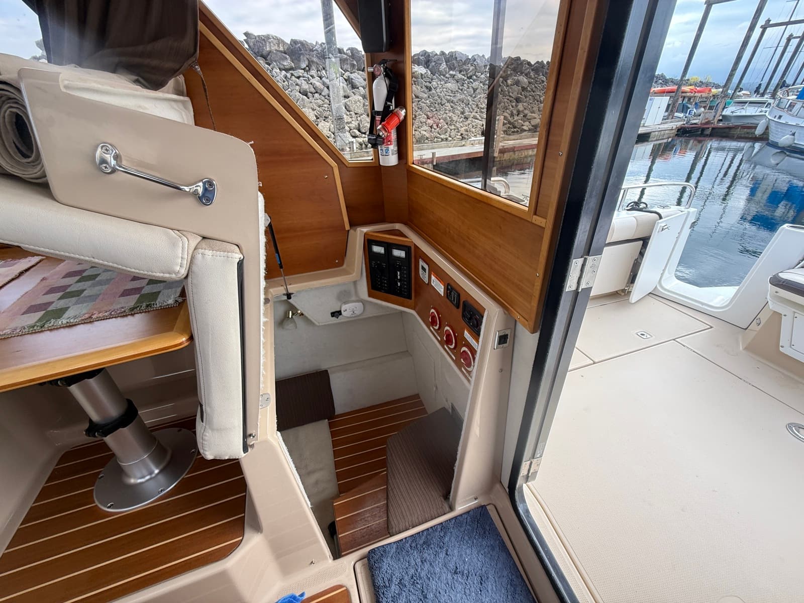 2015 Cutwater C-28 - Photo 18