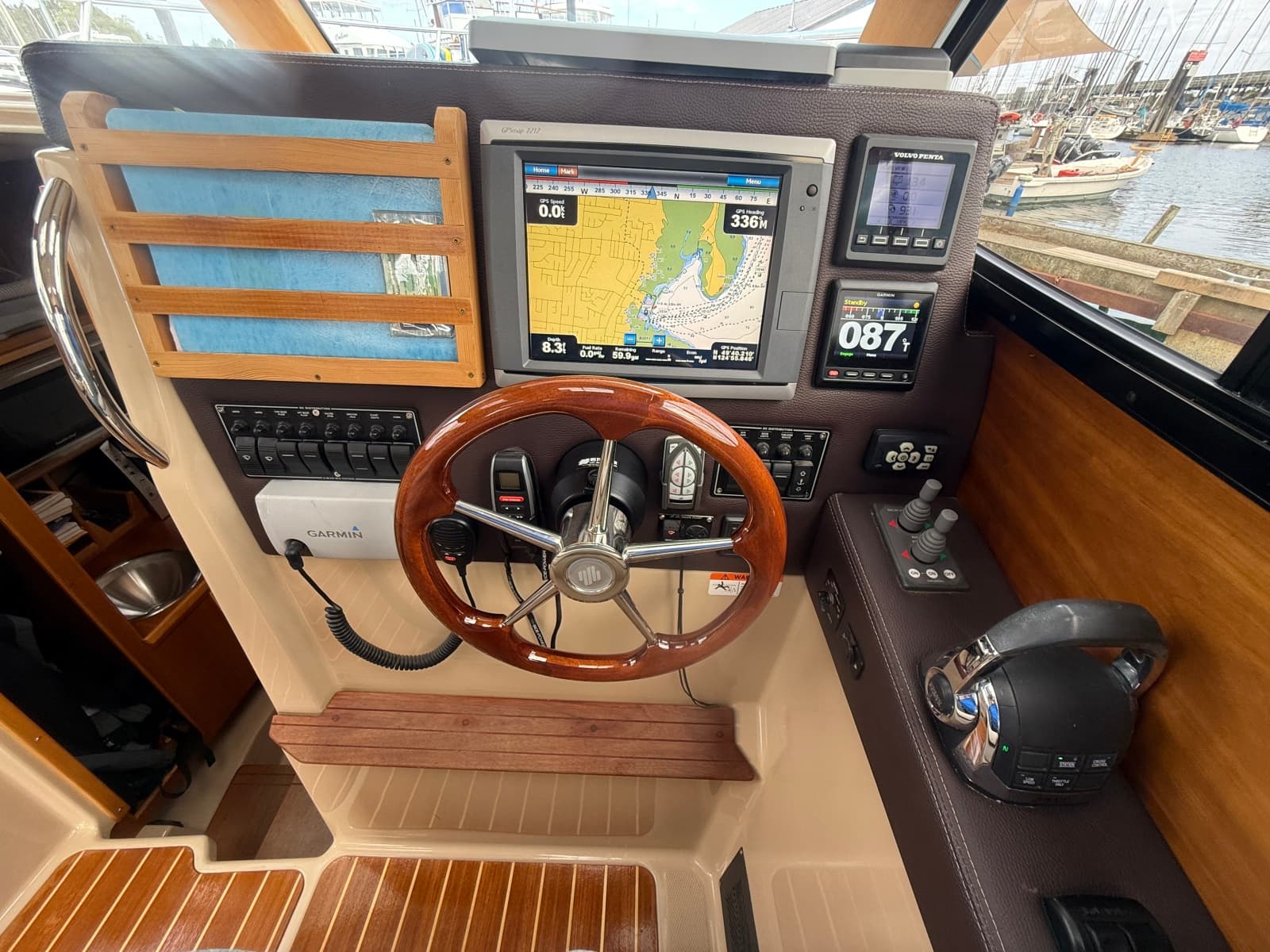 2015 Cutwater C-28 - Photo 48