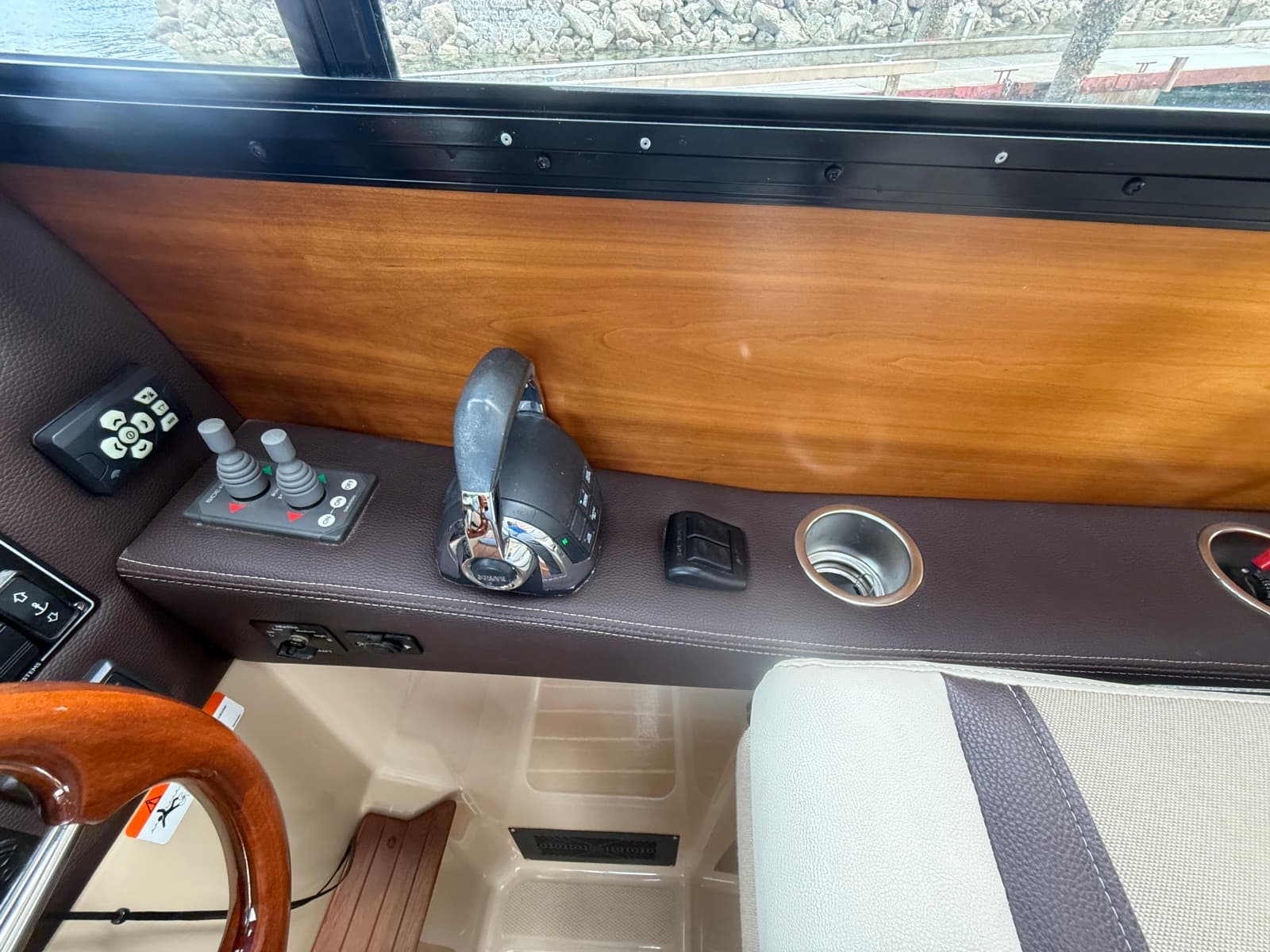 2015 Cutwater C-28 - Photo 49
