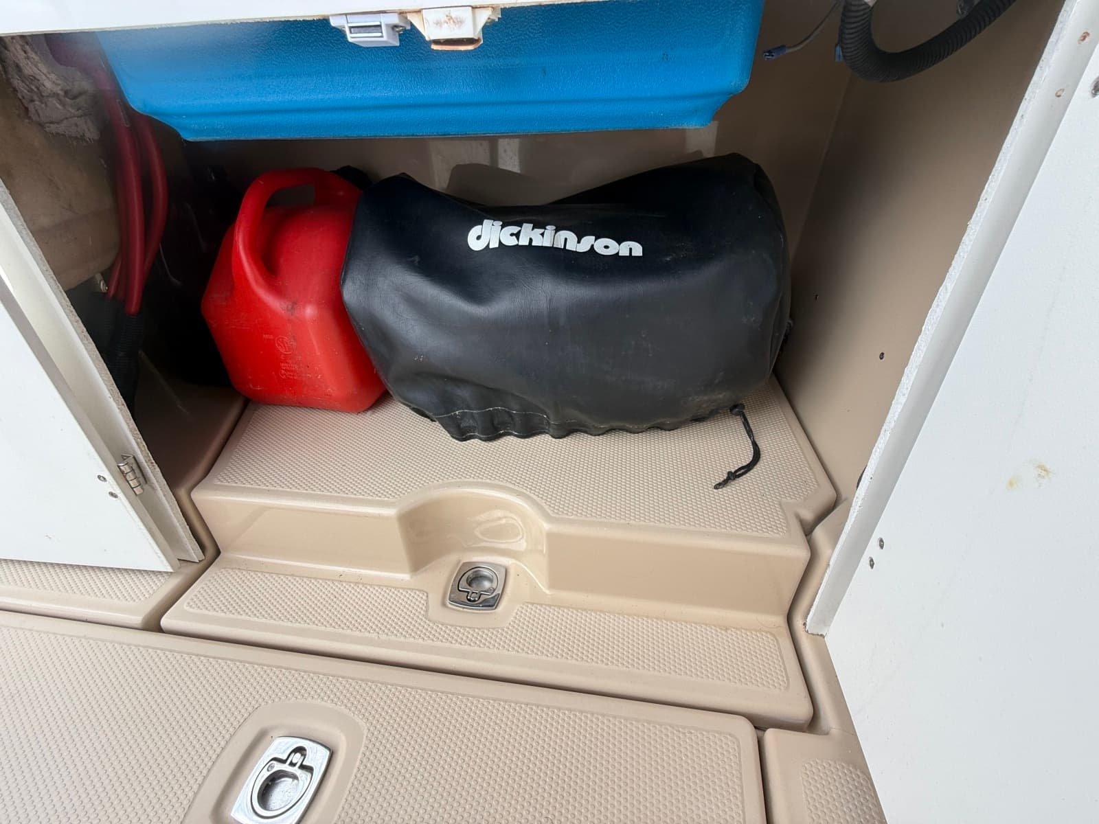 2015 Cutwater C-28 - Photo 58