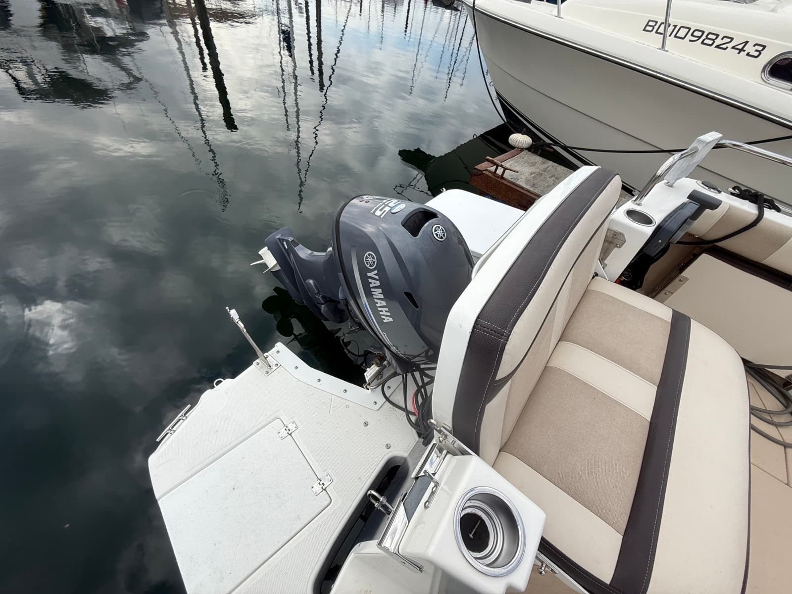 2015 Cutwater C-28 - Photo 59