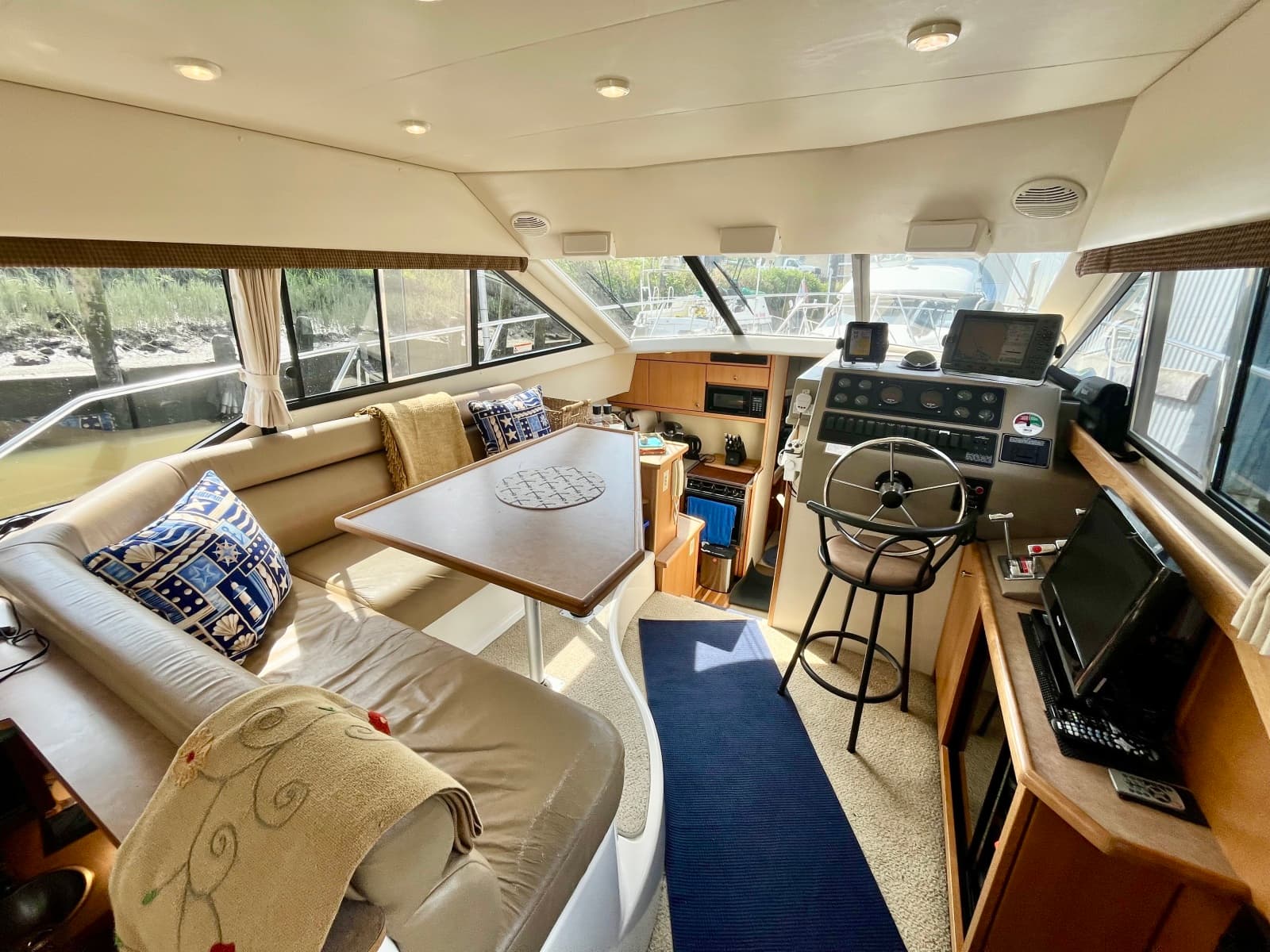 2000 Bayliner 3388 - Photo 14