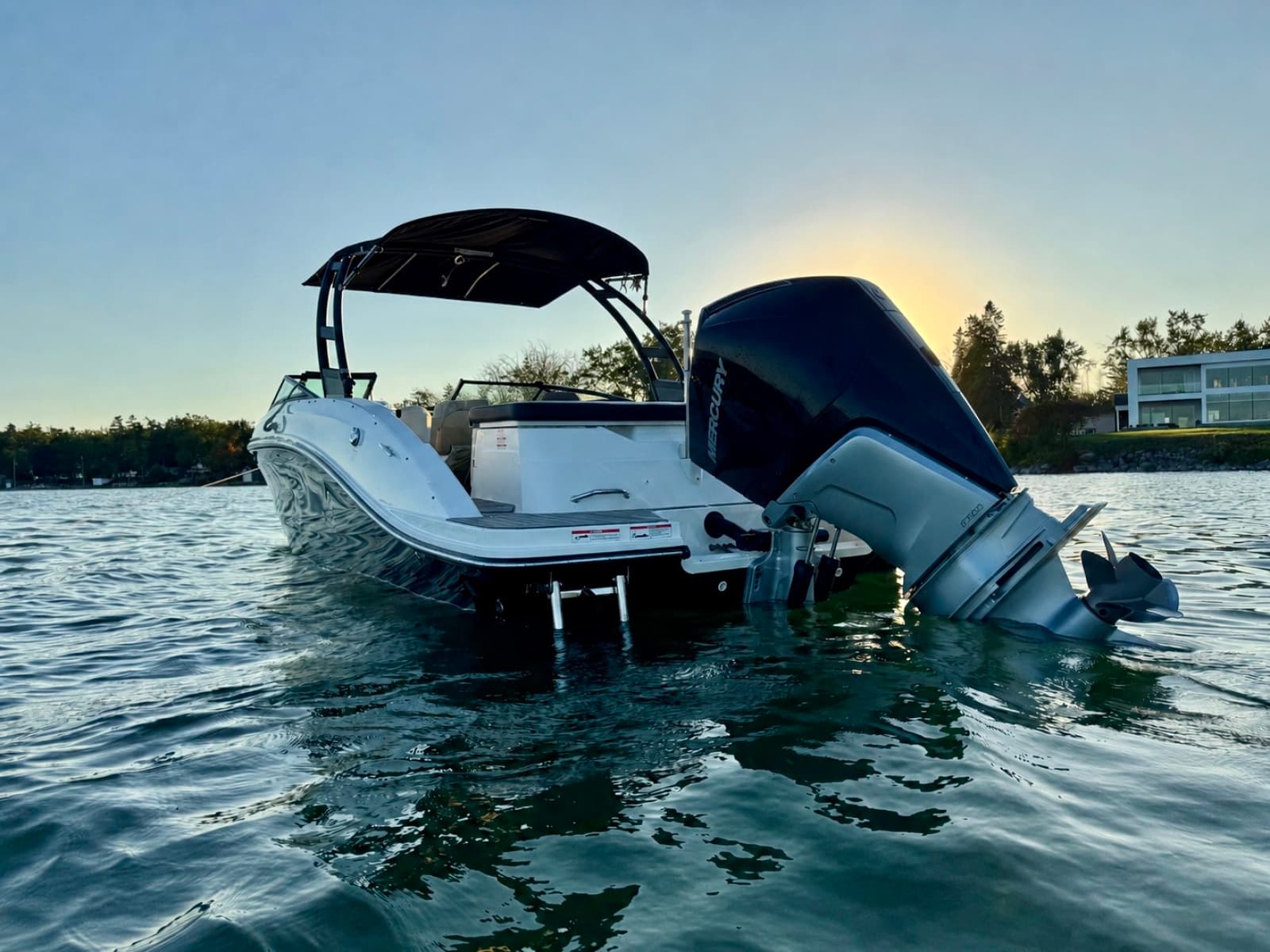 2025 Sea Ray SPX 230 OB - Photo 6