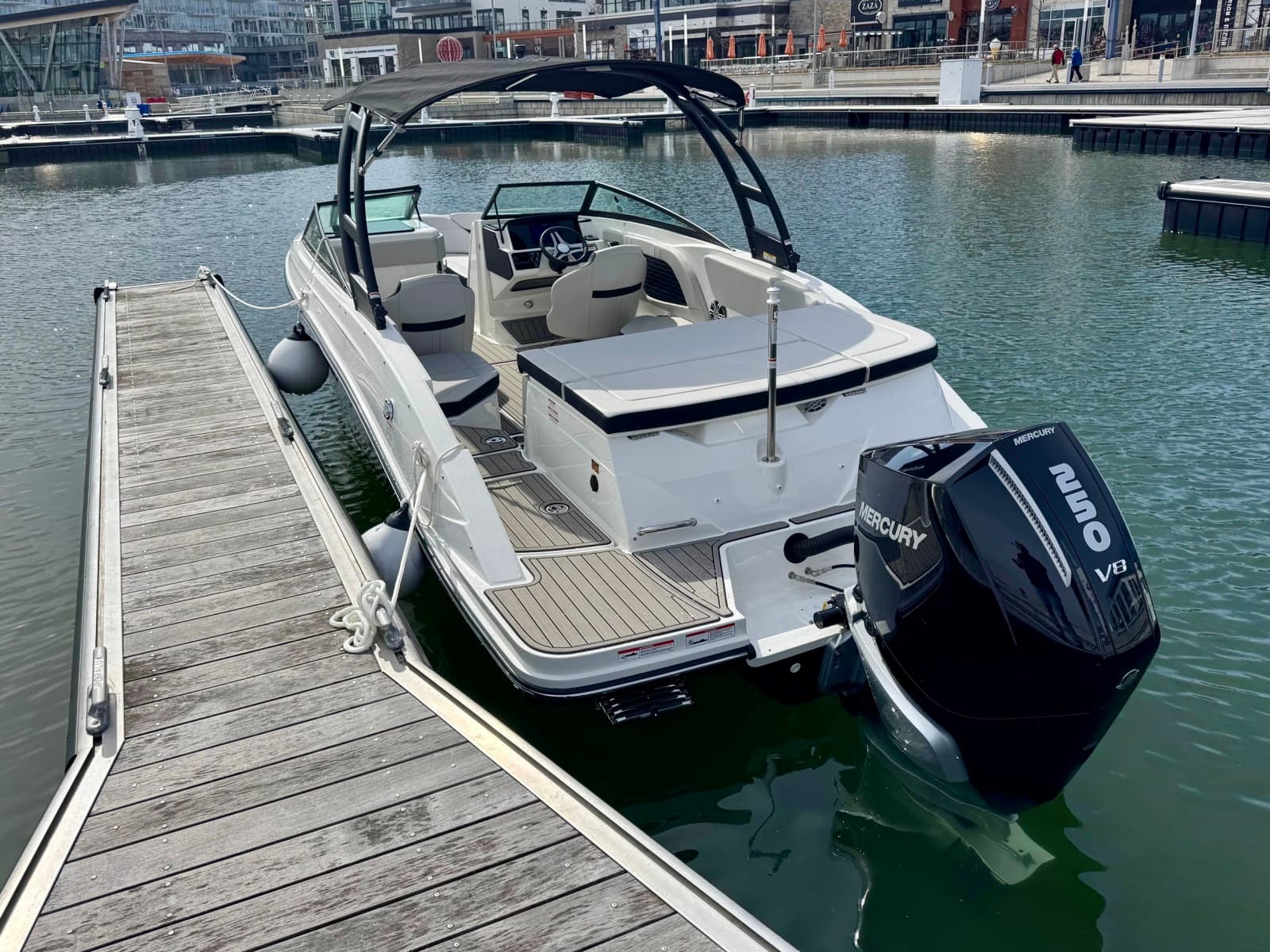 2025 Sea Ray SPX 230 OB - Photo 3