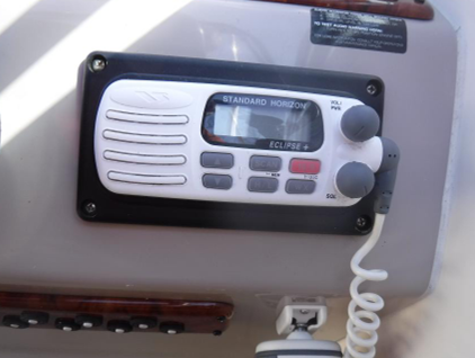 2004 Rinker 250 Fiesta Vee - Photo 33