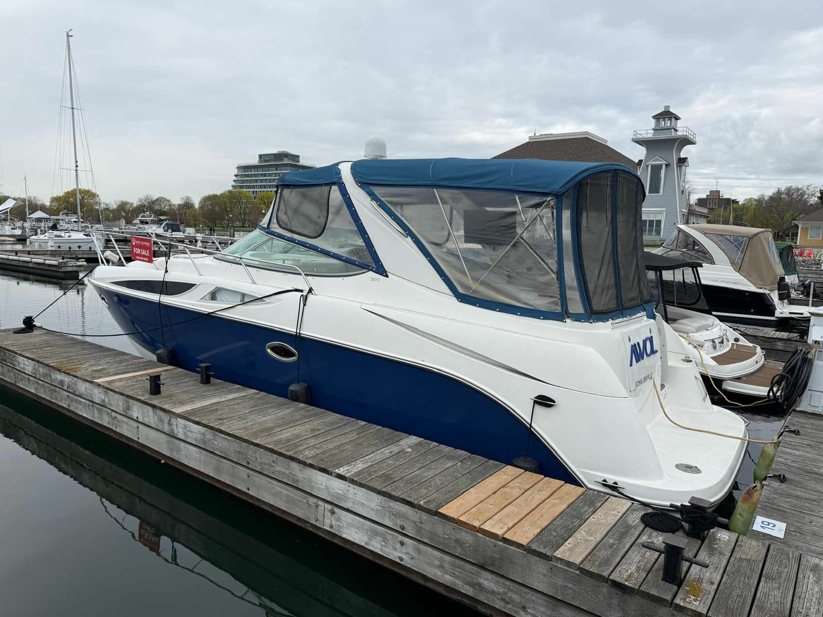 2008 Bayliner 320 Express Cruiser - Photo 3