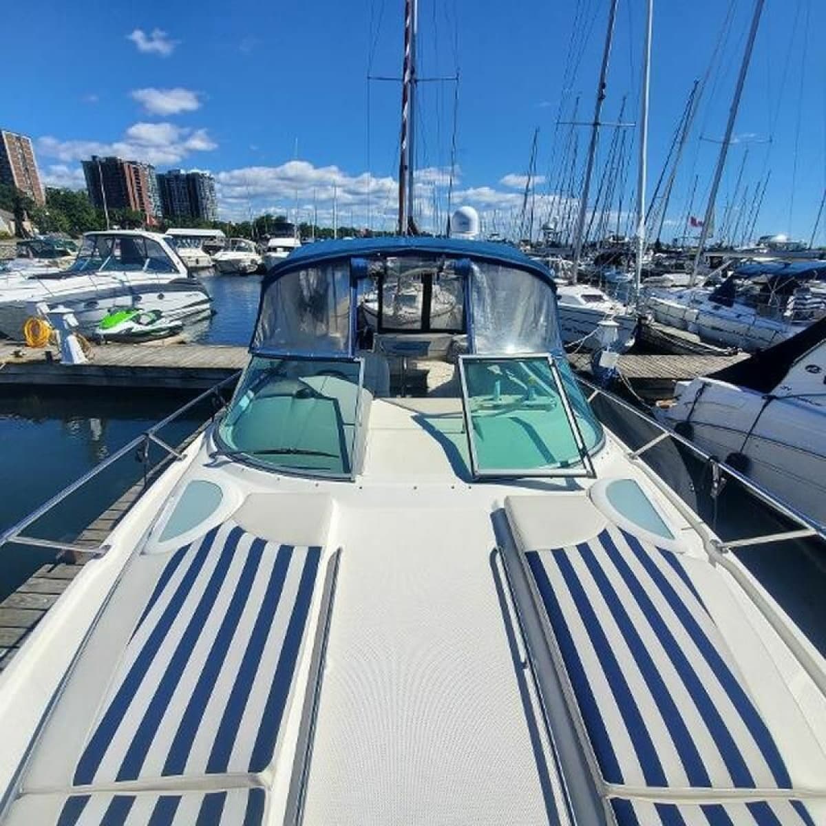 2008 Bayliner 320 Express Cruiser - Photo 36