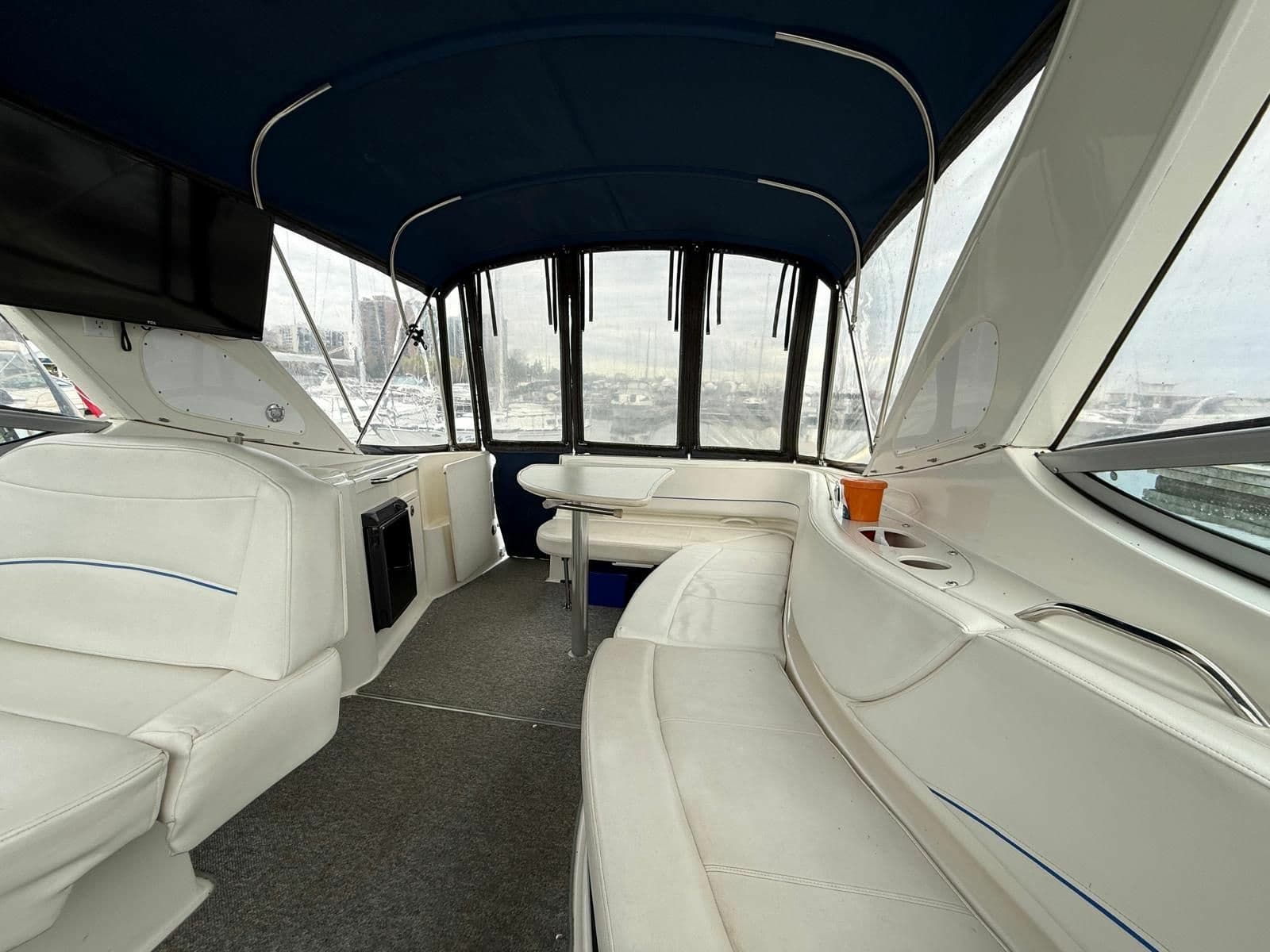2008 Bayliner 320 Express Cruiser - Photo 8
