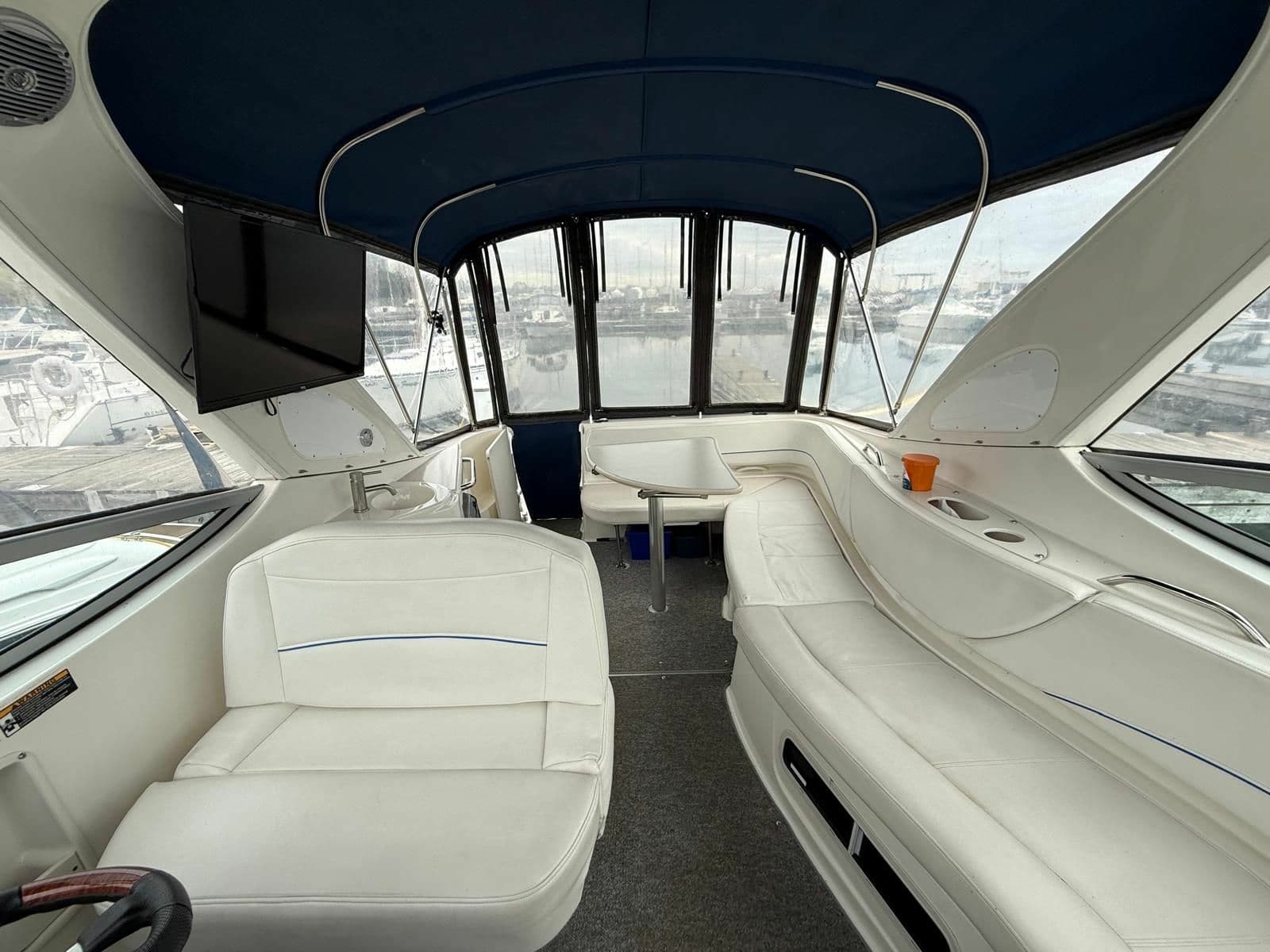 2008 Bayliner 320 Express Cruiser - Photo 11