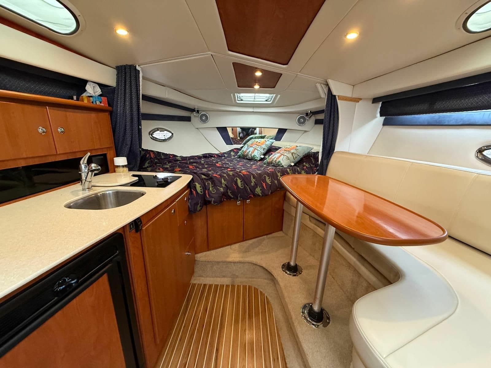 2008 Bayliner 320 Express Cruiser - Photo 39