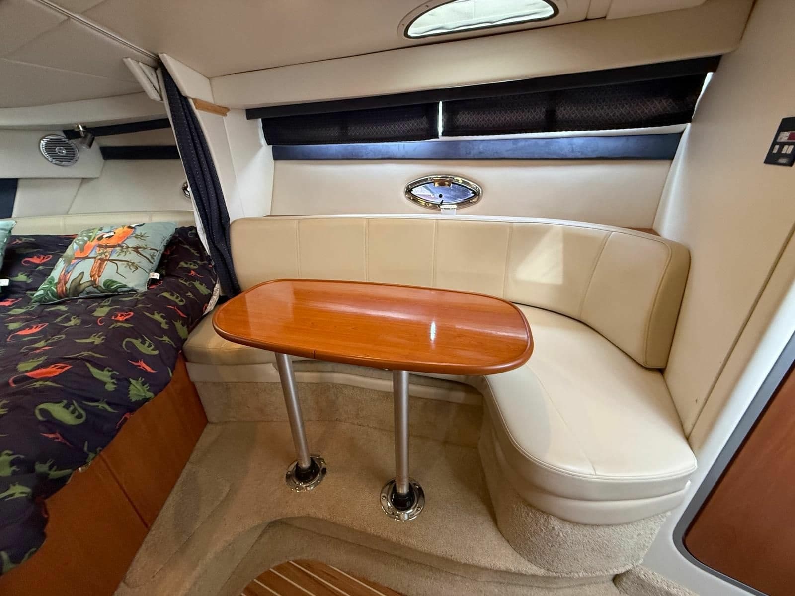 2008 Bayliner 320 Express Cruiser - Photo 41