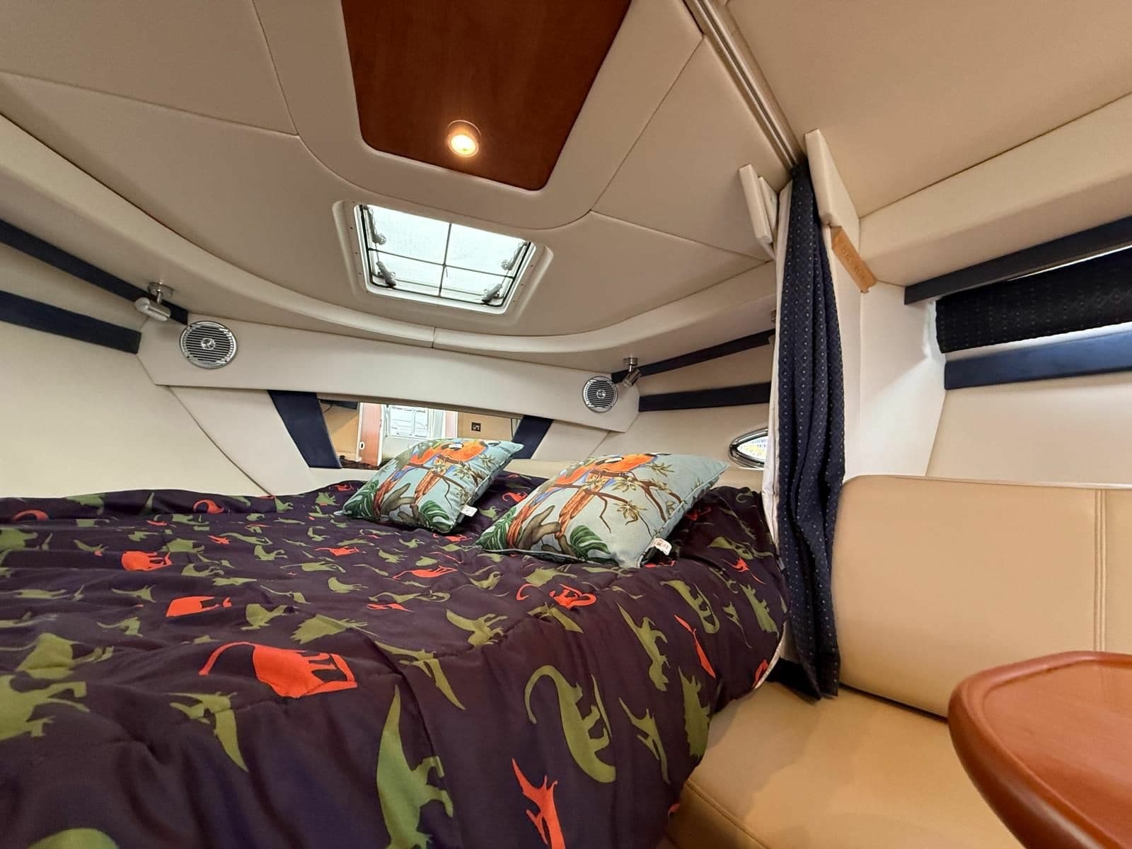 2008 Bayliner 320 Express Cruiser - Photo 42