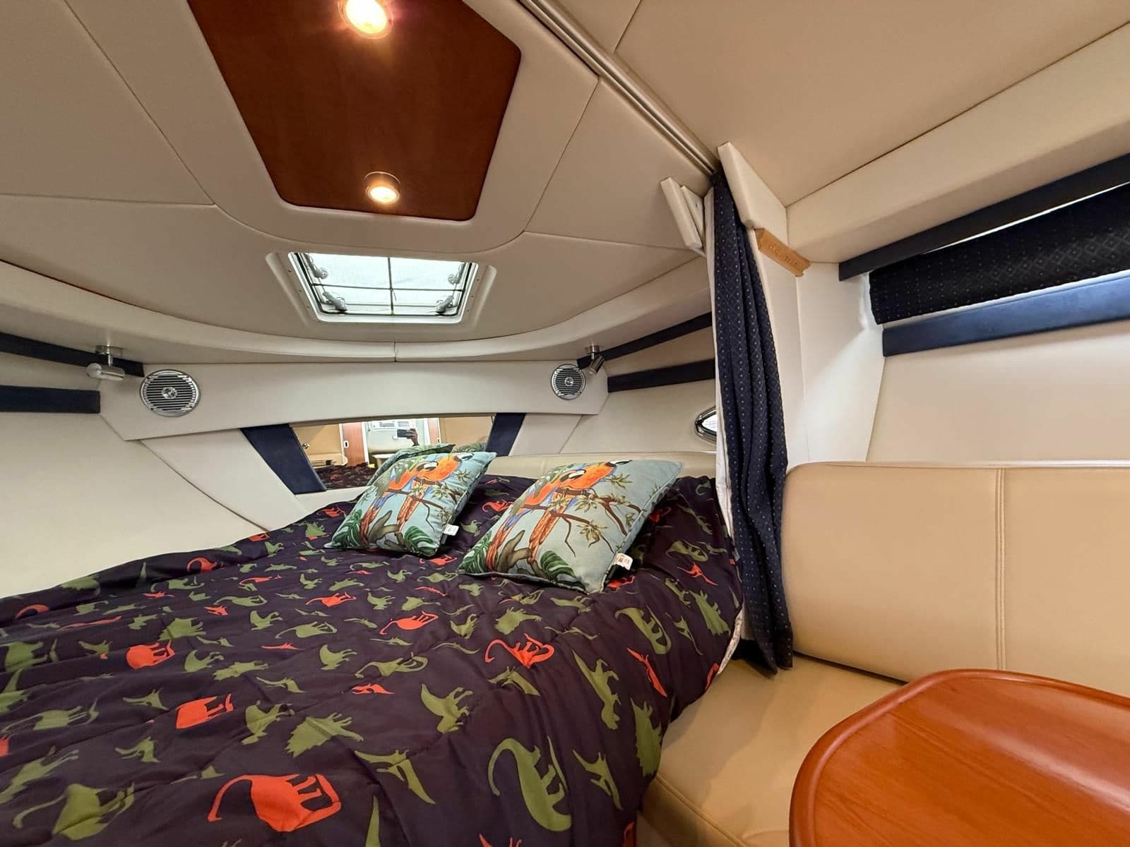 2008 Bayliner 320 Express Cruiser - Photo 43