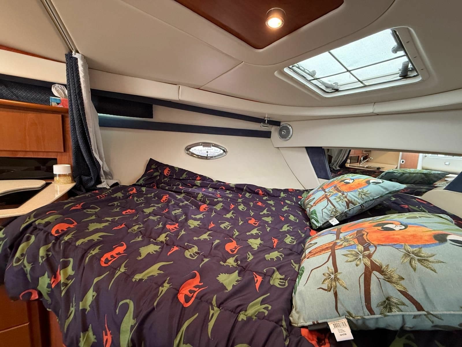 2008 Bayliner 320 Express Cruiser - Photo 45