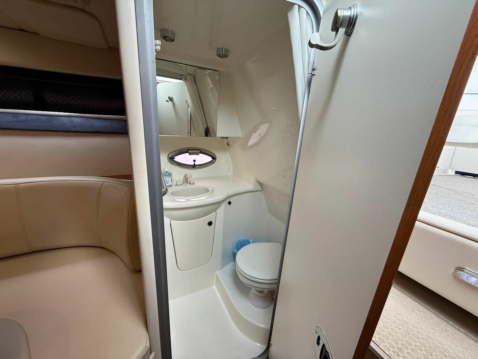 2008 Bayliner 320 Express Cruiser - Photo 55