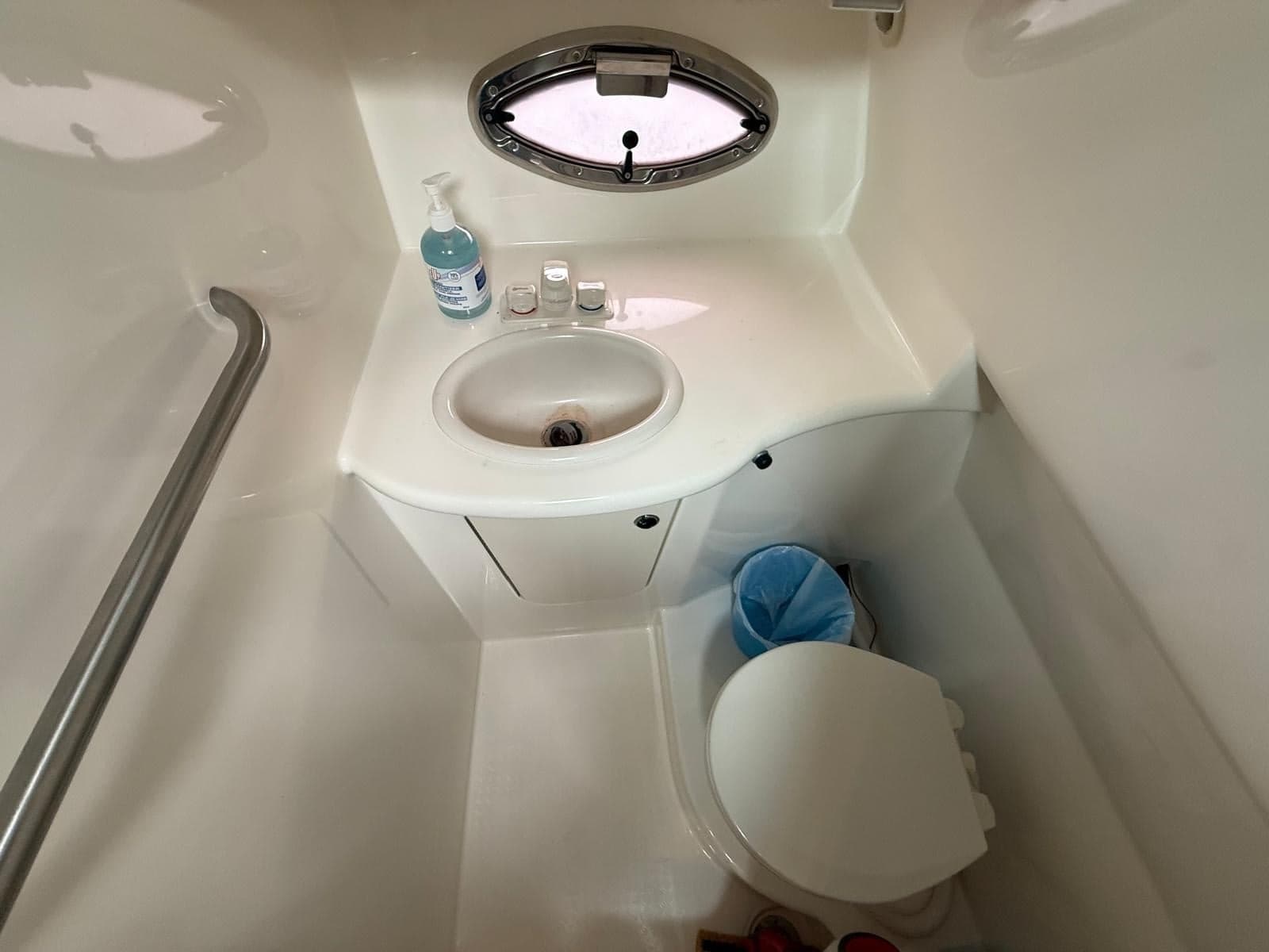 2008 Bayliner 320 Express Cruiser - Photo 58