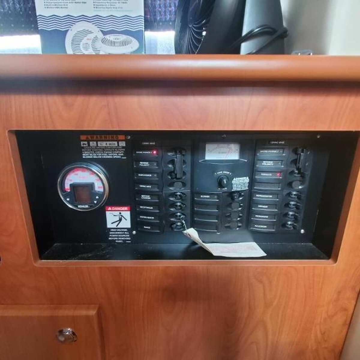 2008 Bayliner 320 Express Cruiser - Photo 61