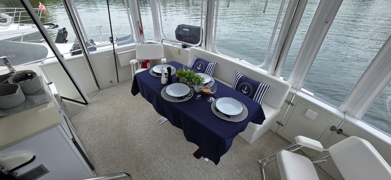 1987 Carver 4207 Aft Cabin - Photo 11