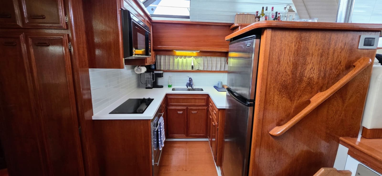 1987 Carver 4207 Aft Cabin - Photo 24