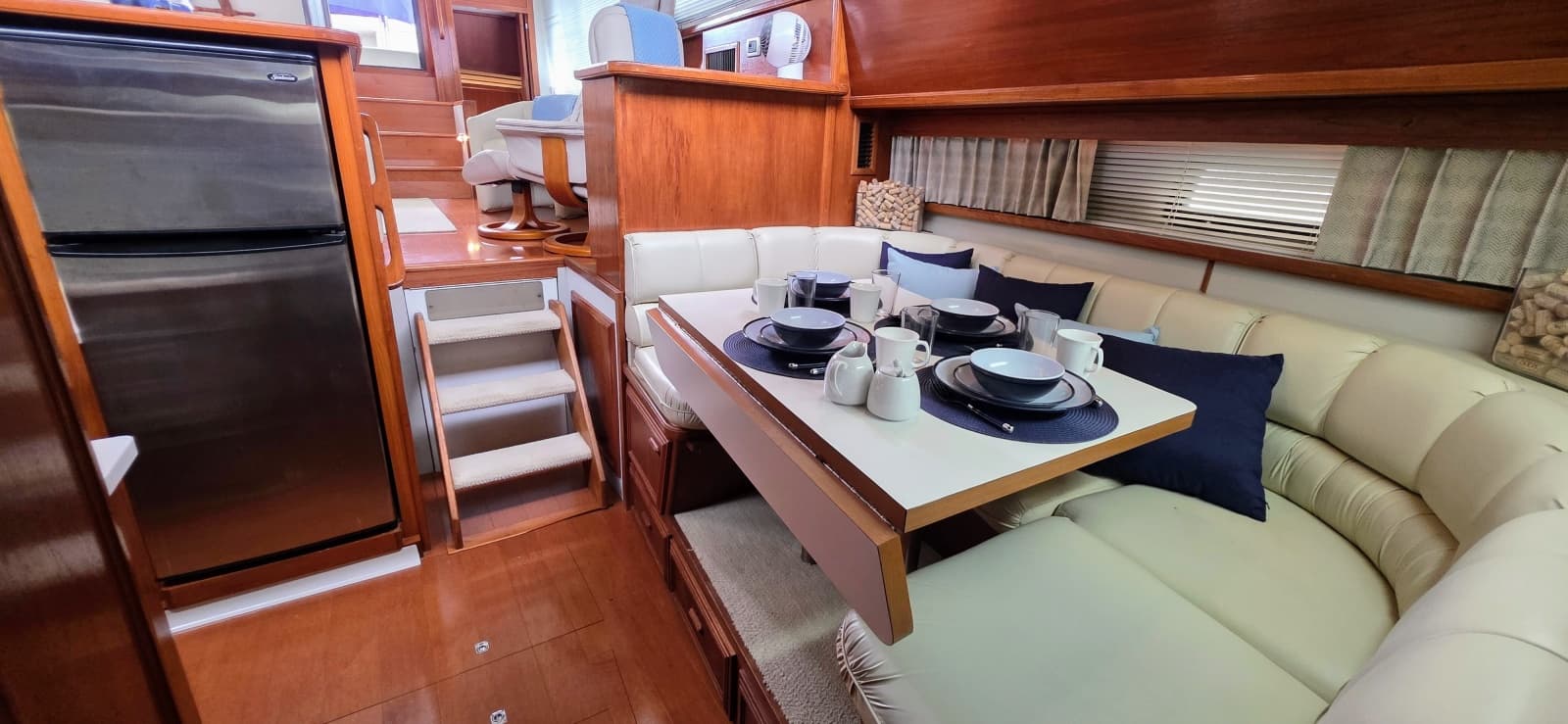 1987 Carver 4207 Aft Cabin - Photo 27