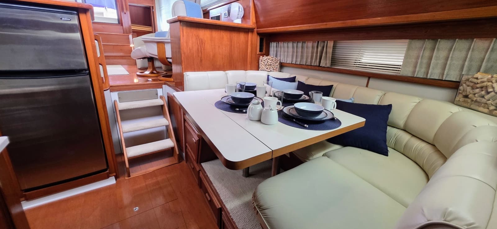 1987 Carver 4207 Aft Cabin - Photo 28