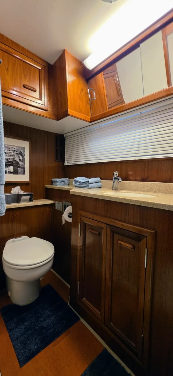 1987 Carver 4207 Aft Cabin - Photo 43