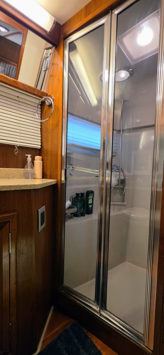 1987 Carver 4207 Aft Cabin - Photo 44