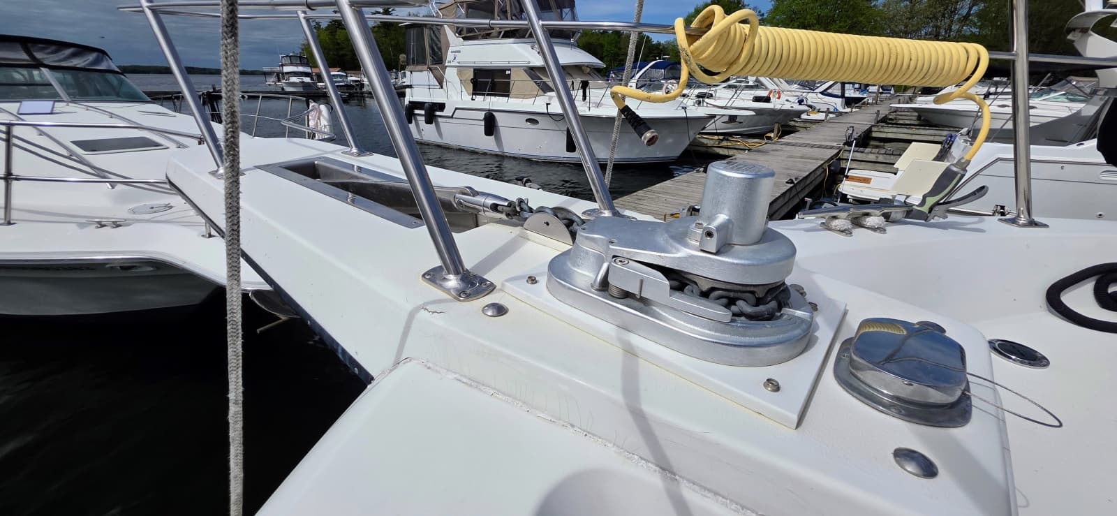1987 Carver 4207 Aft Cabin - Photo 2