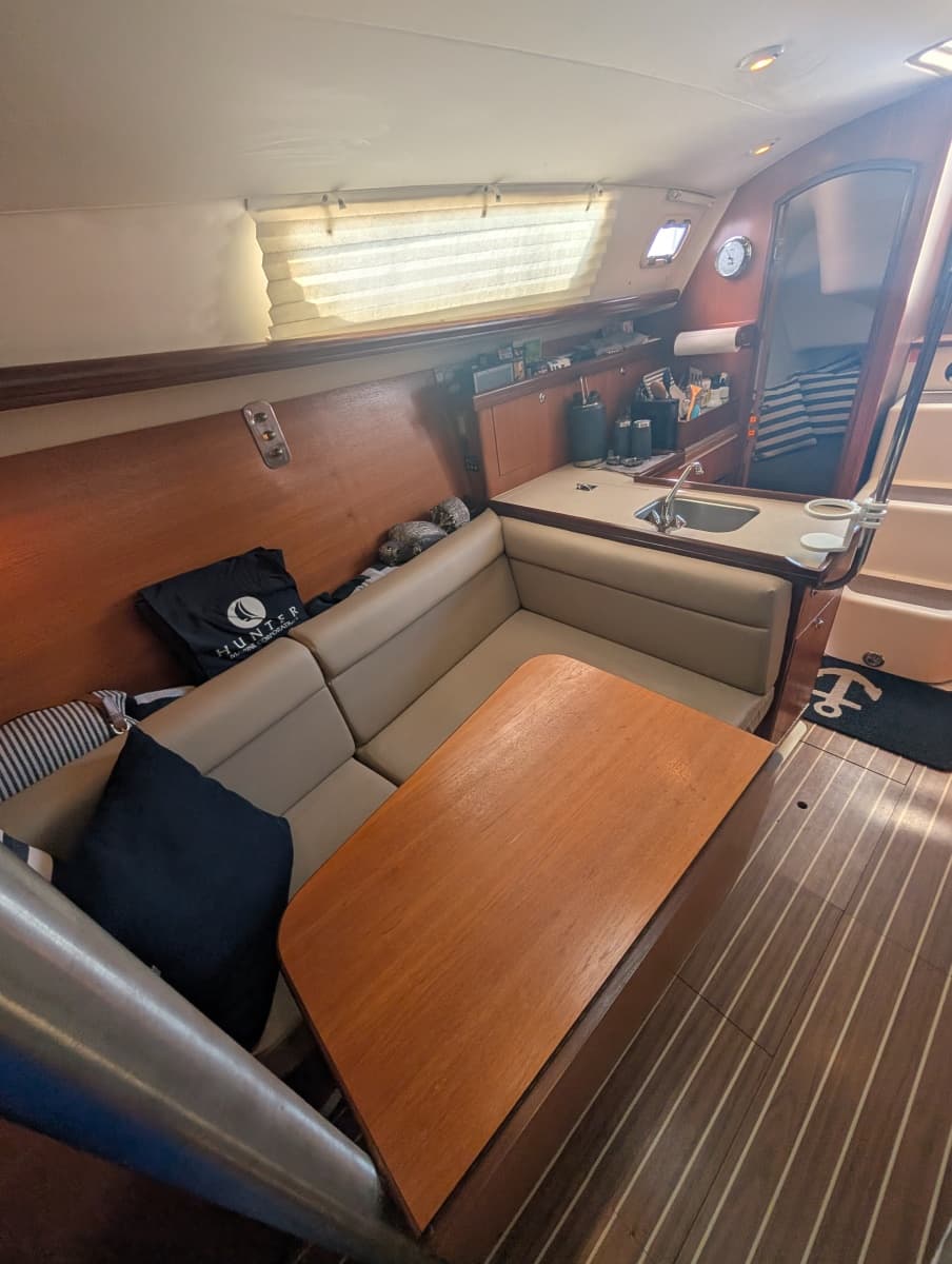 2006 Hunter 31 - Photo 50