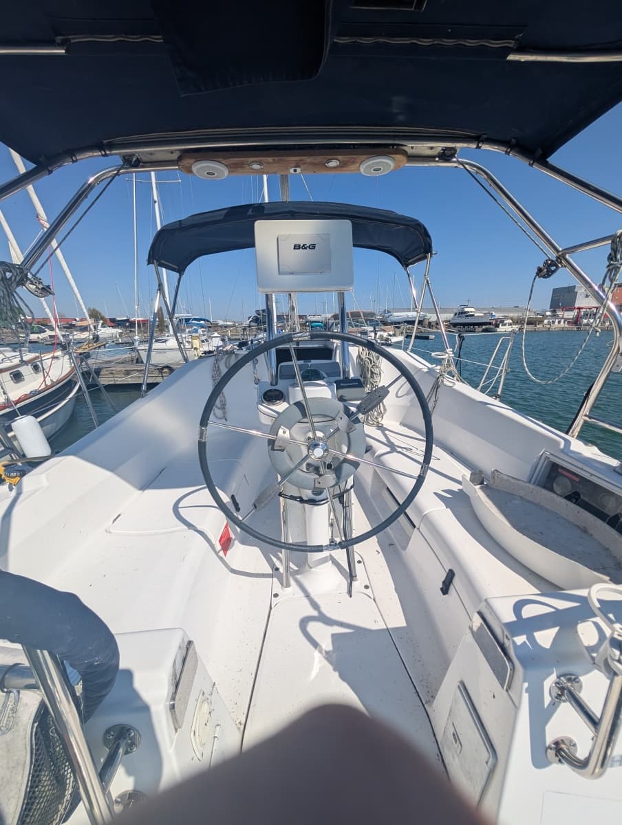 2006 Hunter 31 - Photo 12