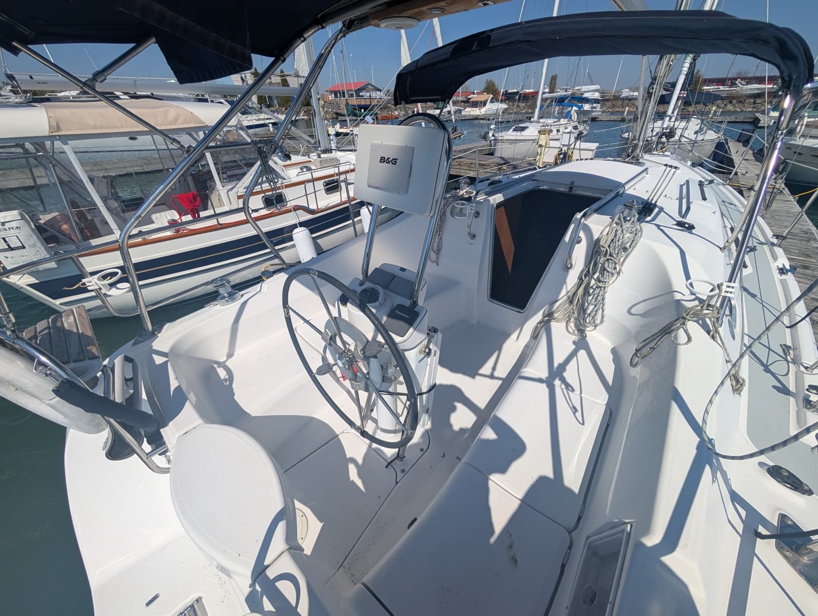 2006 Hunter 31 - Photo 10