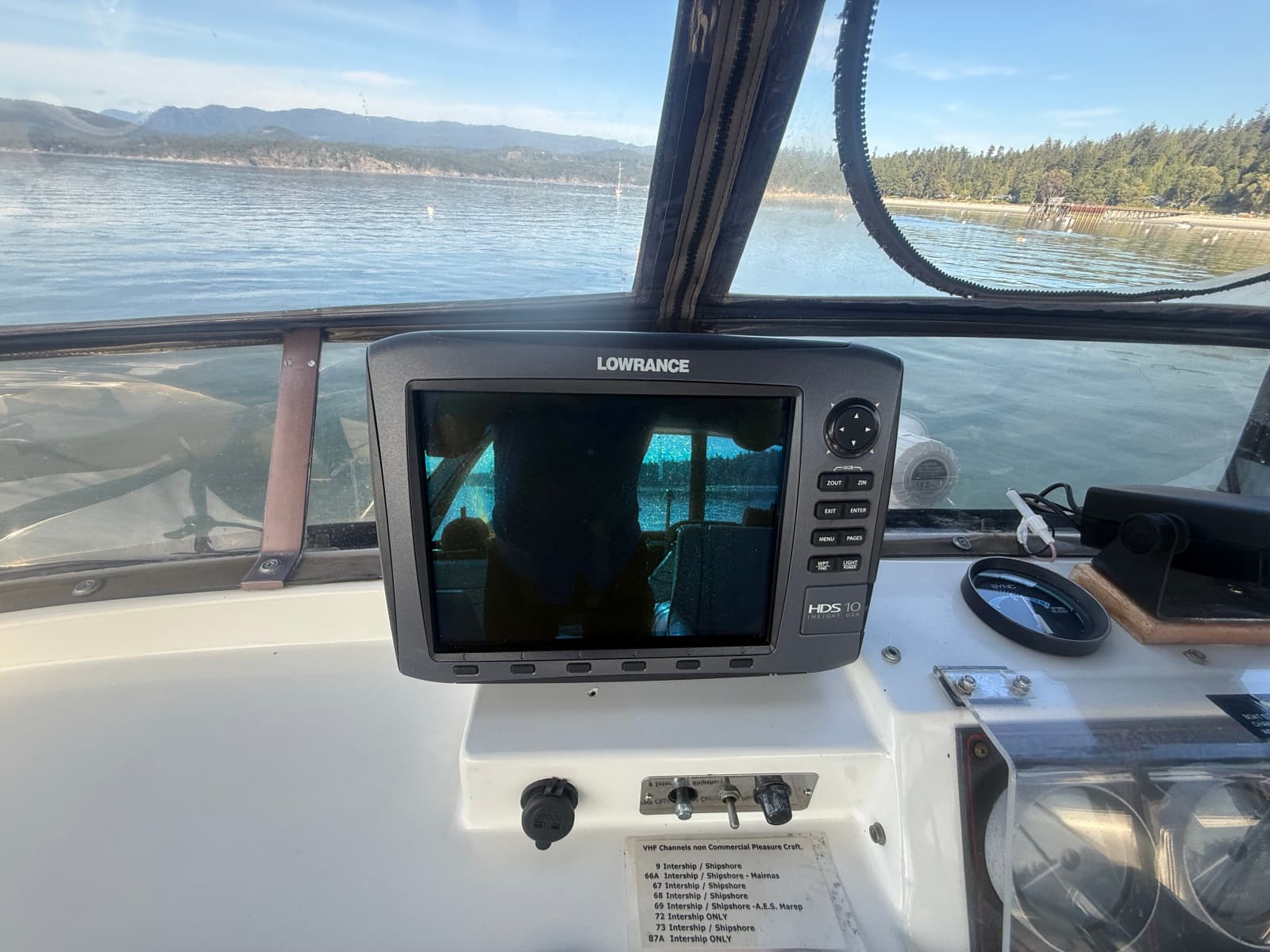 1985 Bayliner 3870 Motoryacht - Photo 25