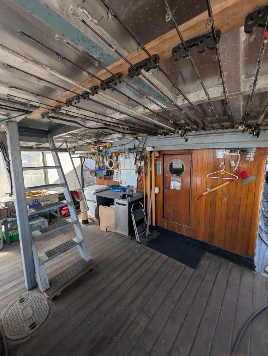 1941 Custom Armstrong Bros. Custom Wooden Trawler Liveaboard Vessel - Photo 8