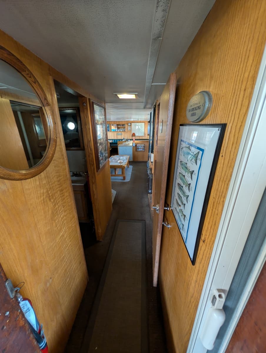1941 Custom Armstrong Bros. Custom Wooden Trawler Liveaboard Vessel - Photo 14