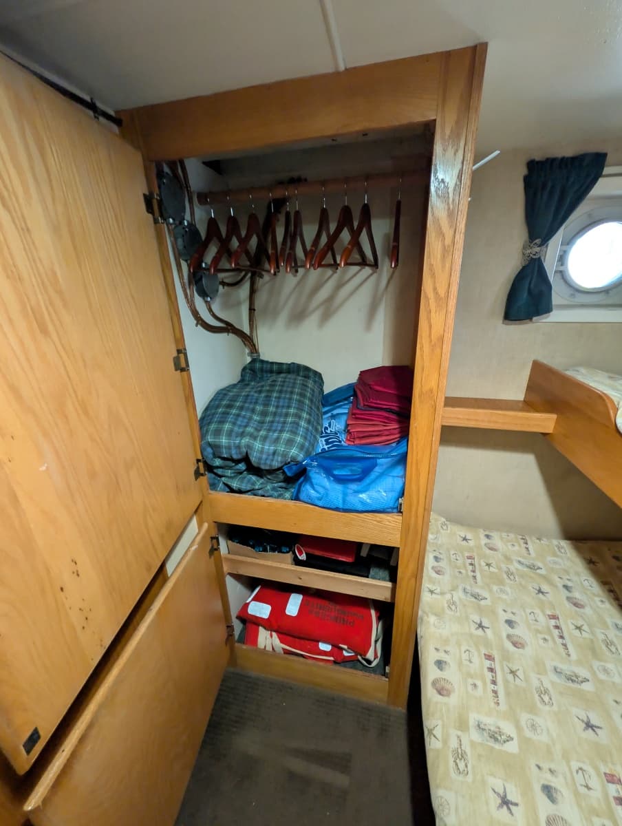 1941 Custom Armstrong Bros. Custom Wooden Trawler Liveaboard Vessel - Photo 15