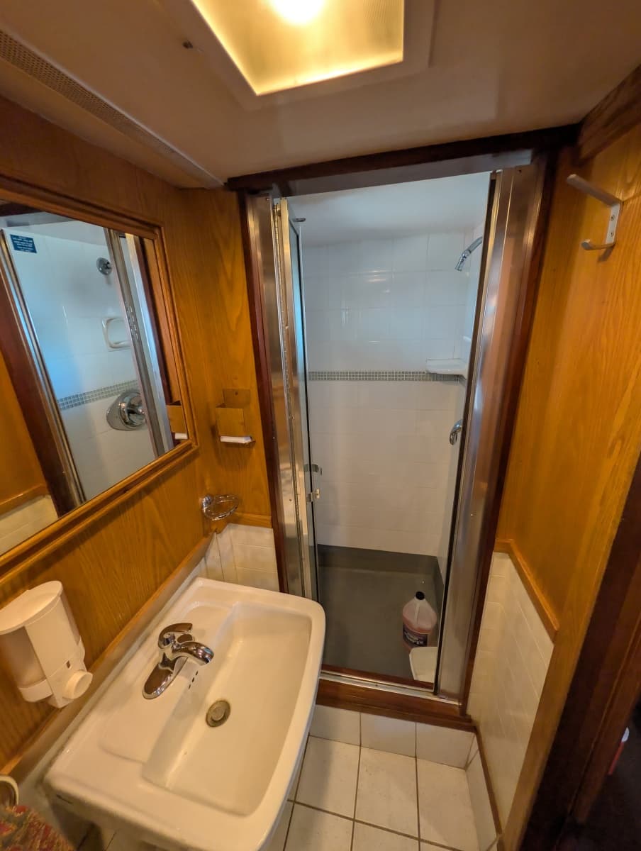 1941 Custom Armstrong Bros. Custom Wooden Trawler Liveaboard Vessel - Photo 19