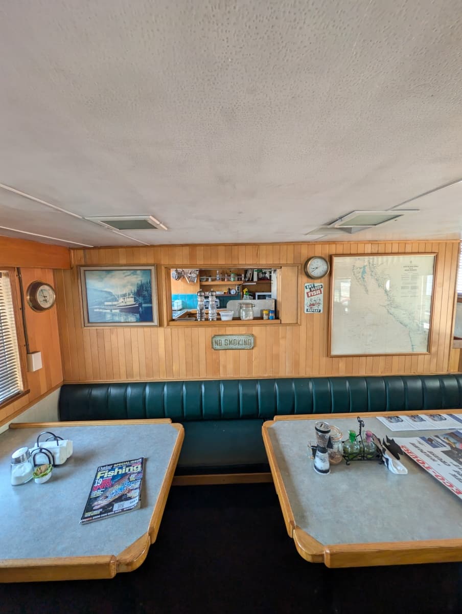 1941 Custom Armstrong Bros. Custom Wooden Trawler Liveaboard Vessel - Photo 24