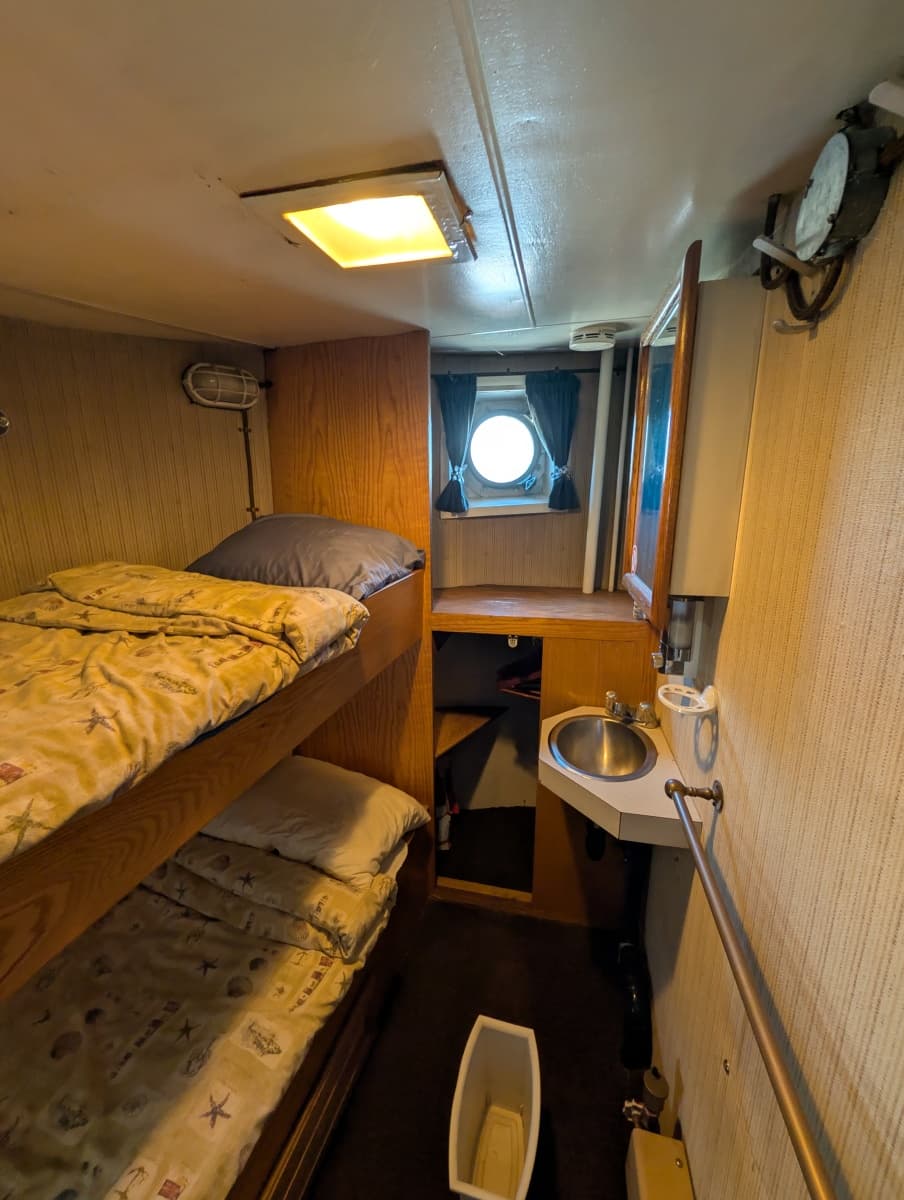 1941 Custom Armstrong Bros. Custom Wooden Trawler Liveaboard Vessel - Photo 38