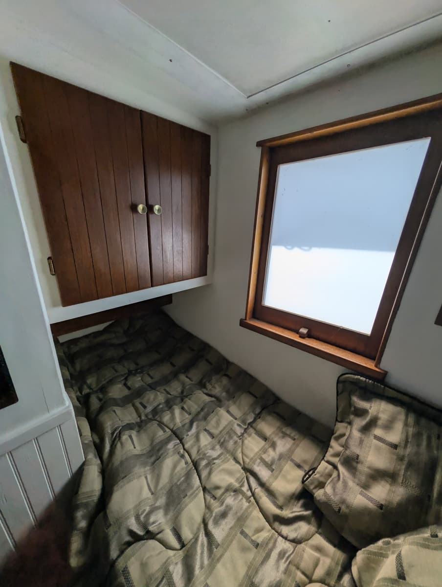 1941 Custom Armstrong Bros. Custom Wooden Trawler Liveaboard Vessel - Photo 46
