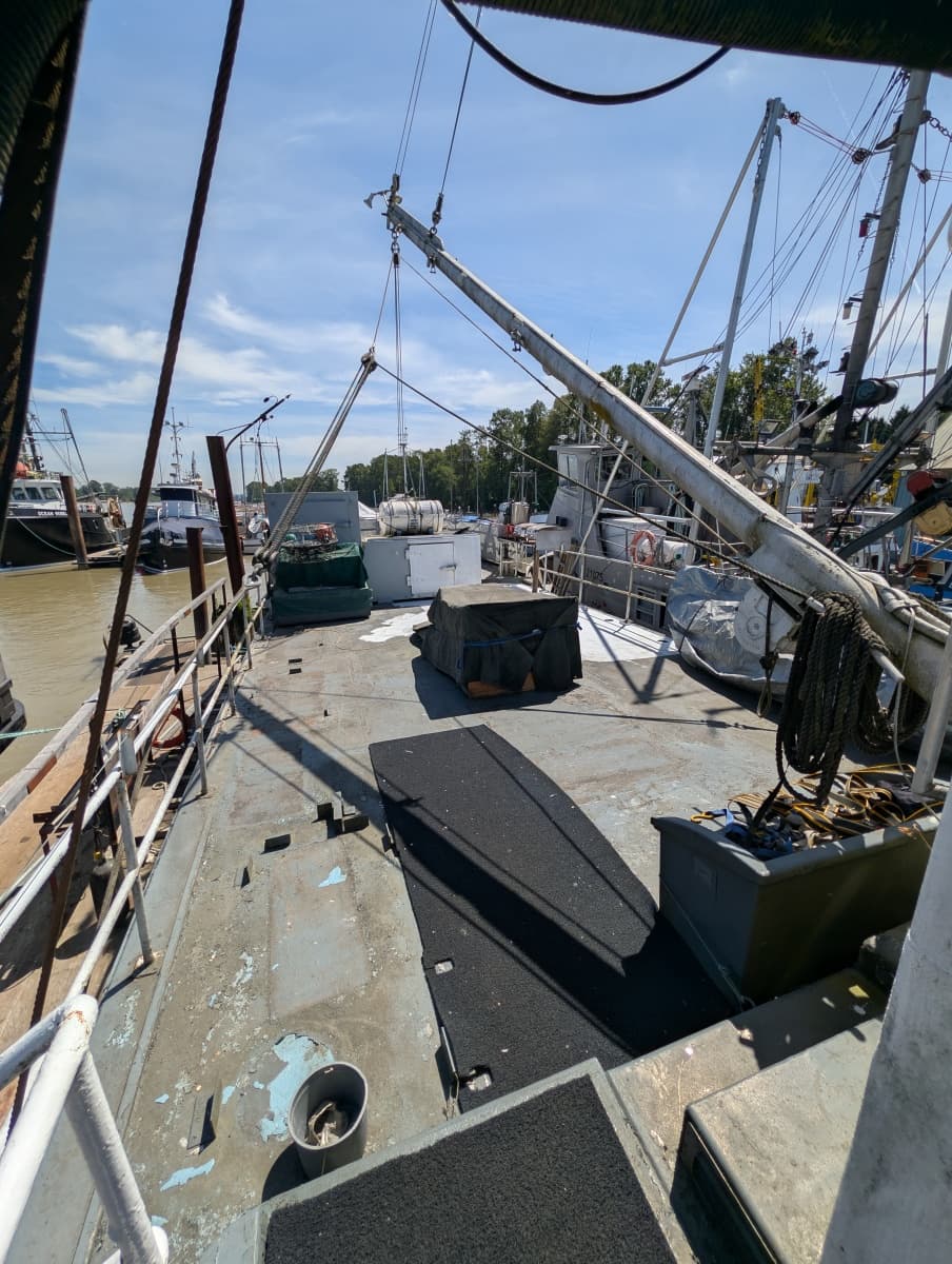 1941 Custom Armstrong Bros. Custom Wooden Trawler Liveaboard Vessel - Photo 49