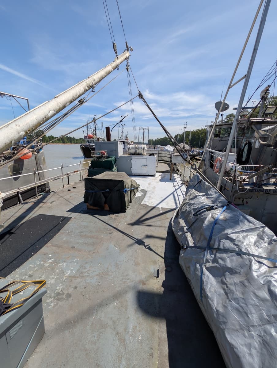 1941 Custom Armstrong Bros. Custom Wooden Trawler Liveaboard Vessel - Photo 51