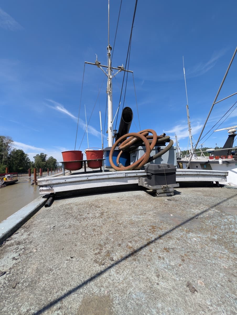 1941 Custom Armstrong Bros. Custom Wooden Trawler Liveaboard Vessel - Photo 52
