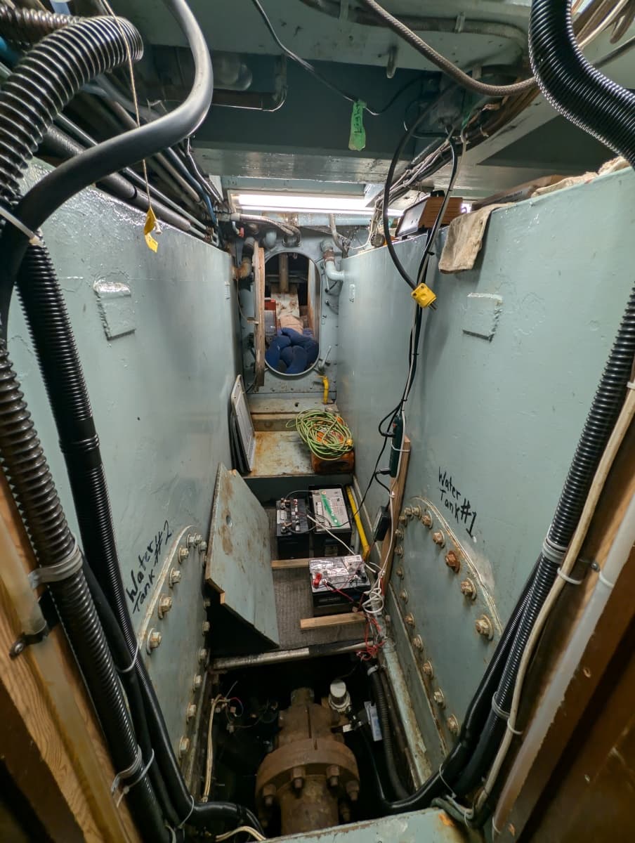 1941 Custom Armstrong Bros. Custom Wooden Trawler Liveaboard Vessel - Photo 59