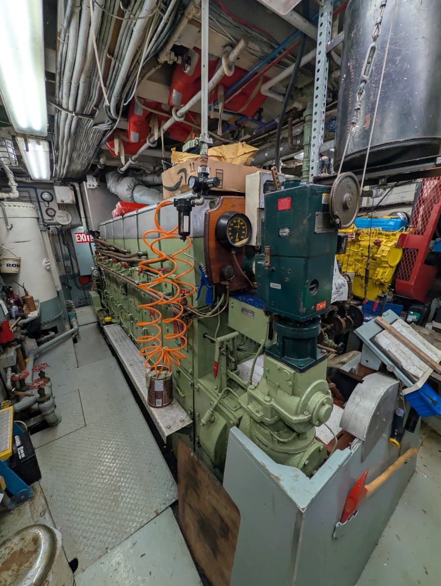 1941 Custom Armstrong Bros. Custom Wooden Trawler Liveaboard Vessel - Photo 69
