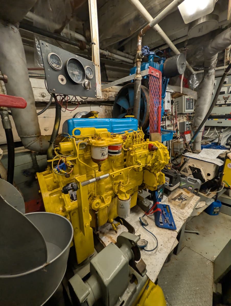 1941 Custom Armstrong Bros. Custom Wooden Trawler Liveaboard Vessel - Photo 76