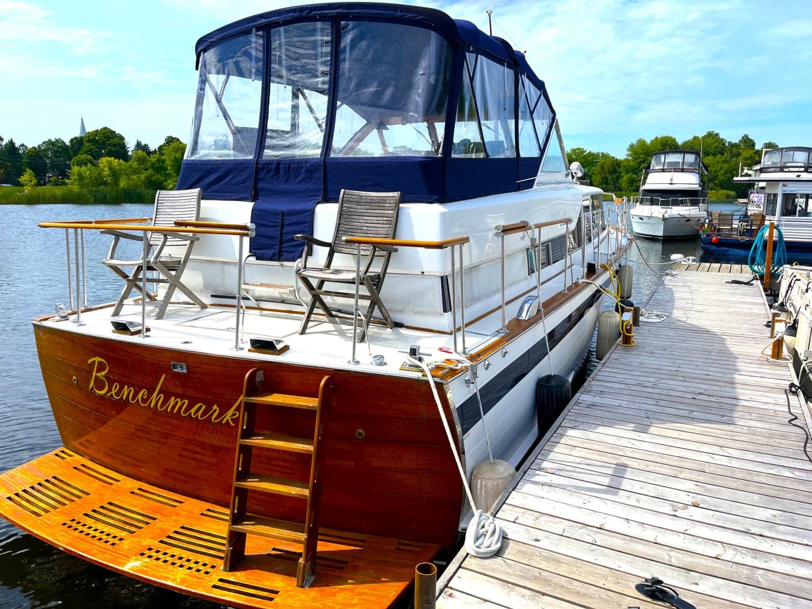 1967 Chris-Craft Constellation - Photo 2