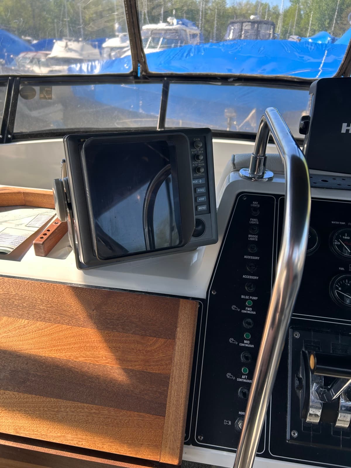 1991 Carver 3608 Aft Cabin MY - Photo 8
