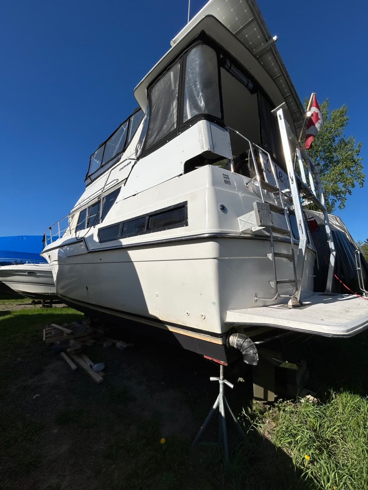 1991 Carver 3608 Aft Cabin MY - Photo 36